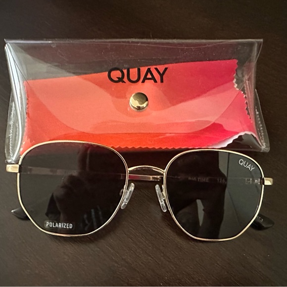 Quay Sunglasses - Big Time - Picture 1 of 4